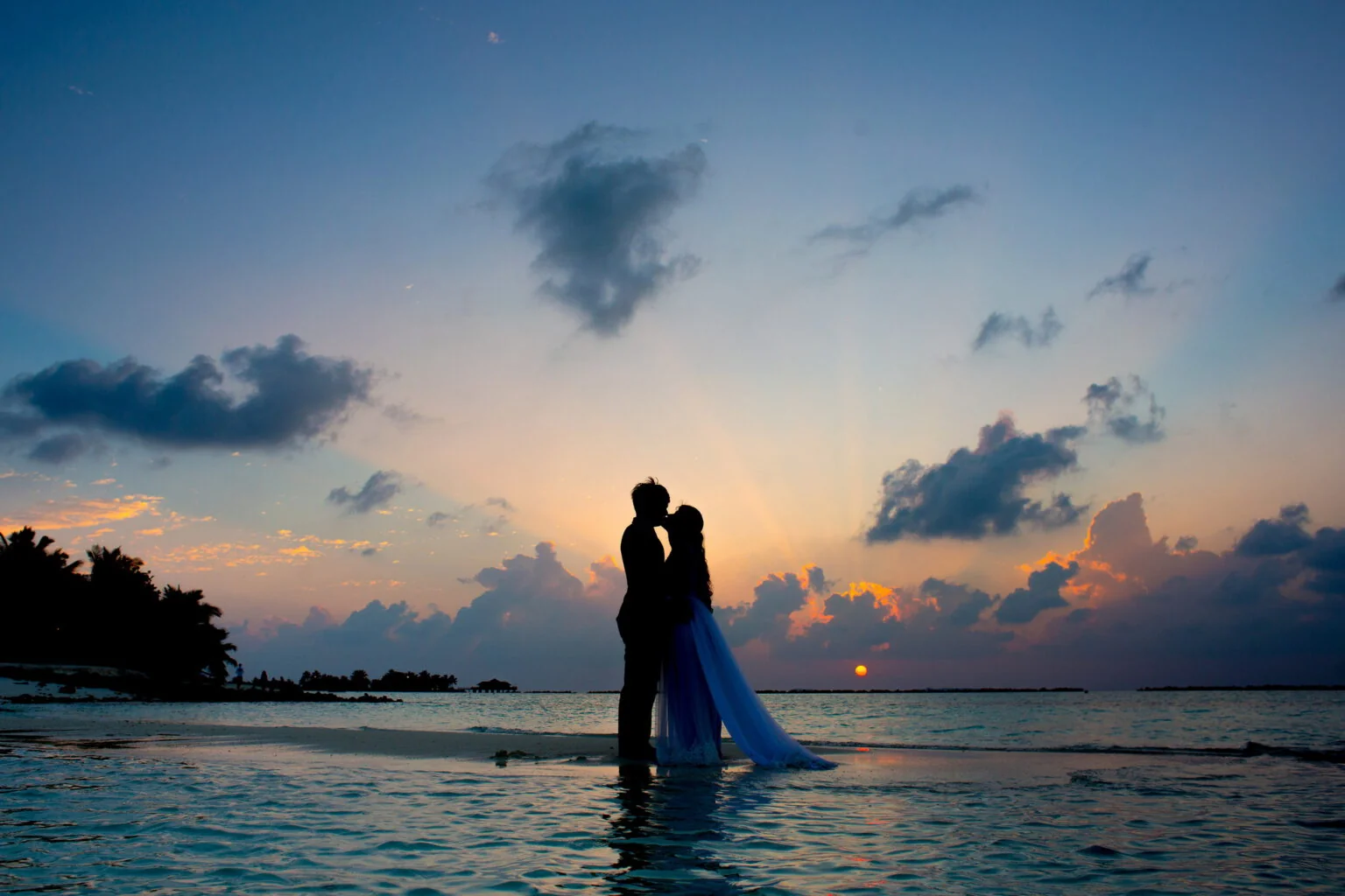 Wedding photography by Themis Photo Studio